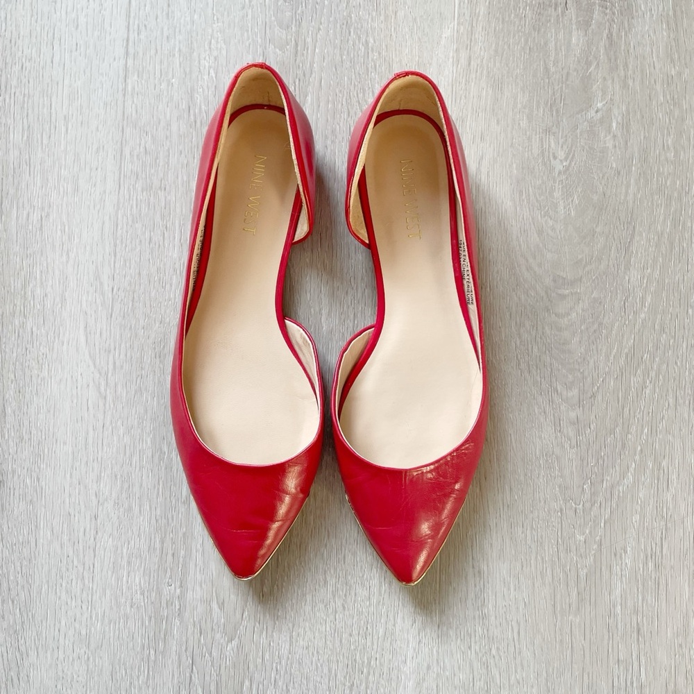 Nine West Pointed Toe Flats